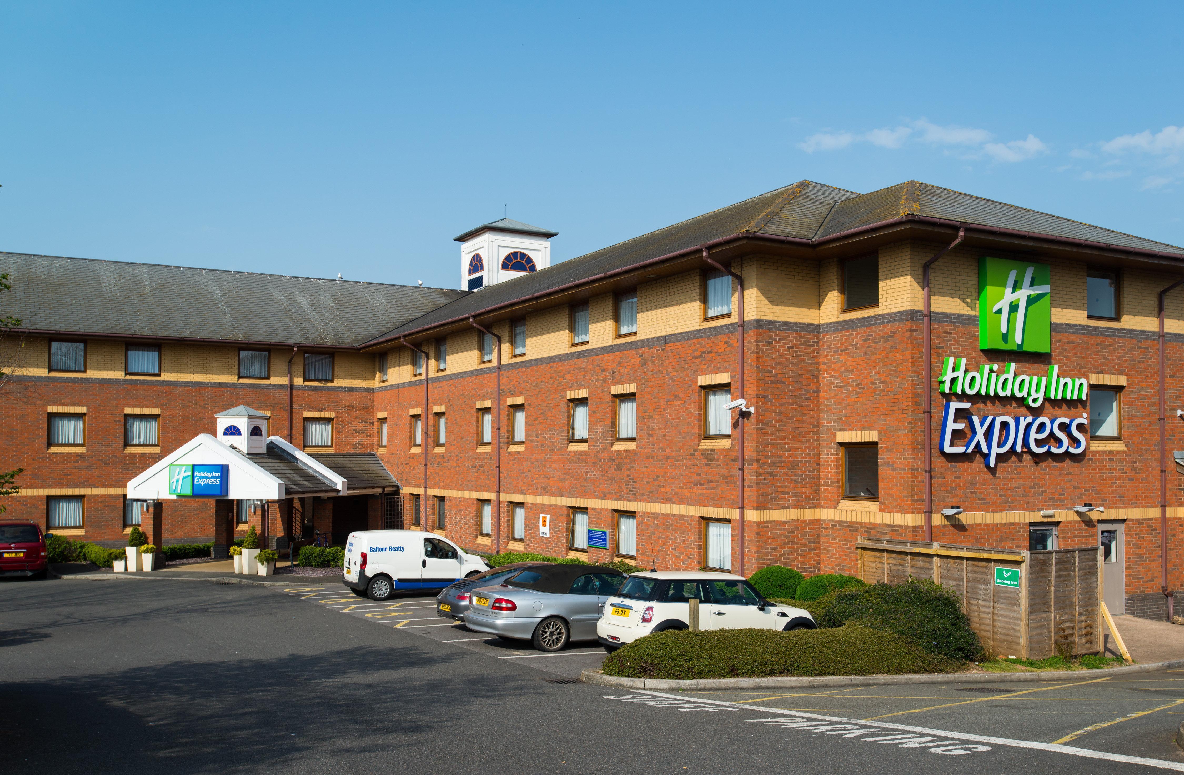 Holiday Inn Express Exeter East, An Ihg Hotel Exterior photo