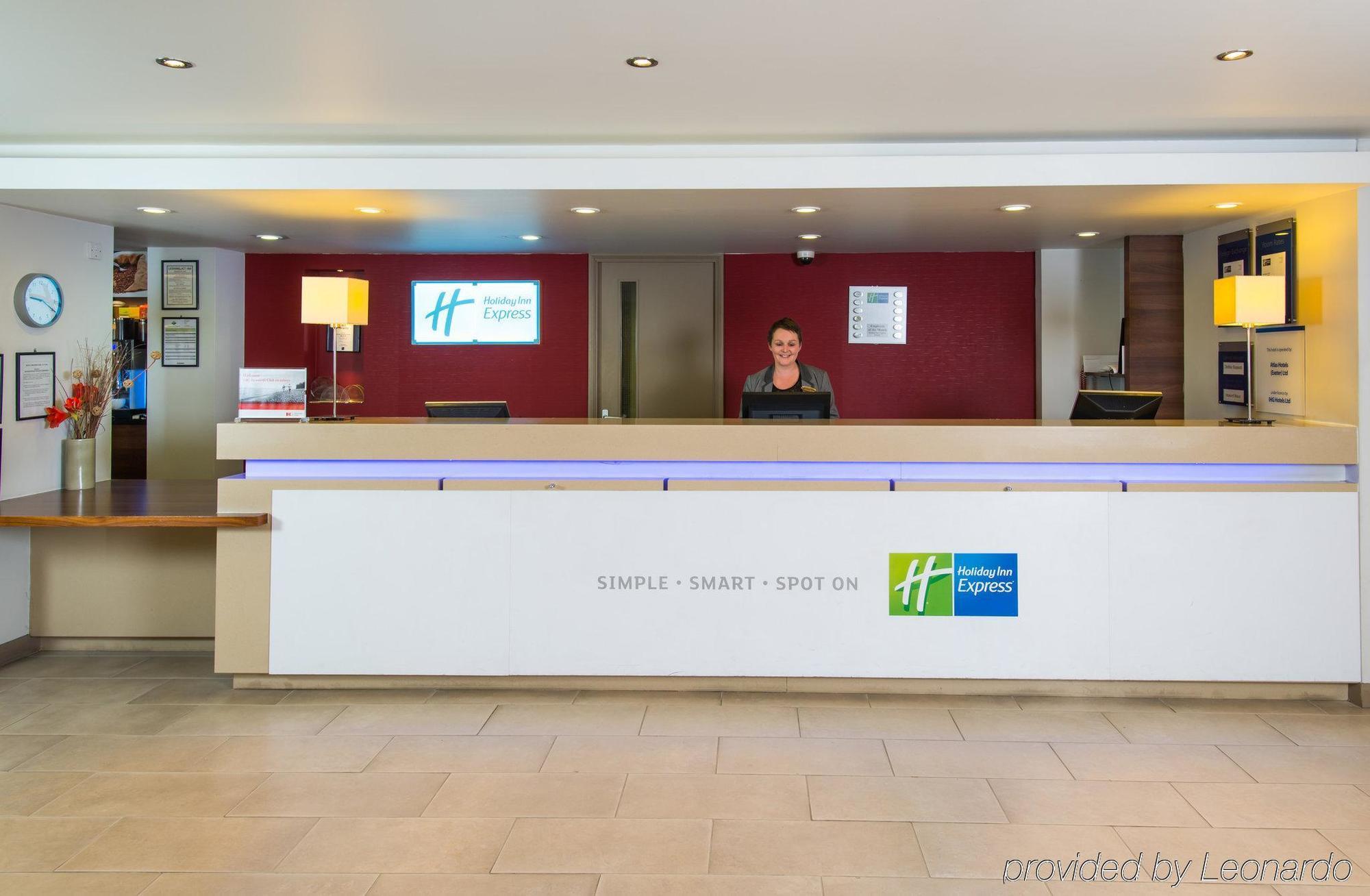 Holiday Inn Express Exeter East, An Ihg Hotel Exterior photo