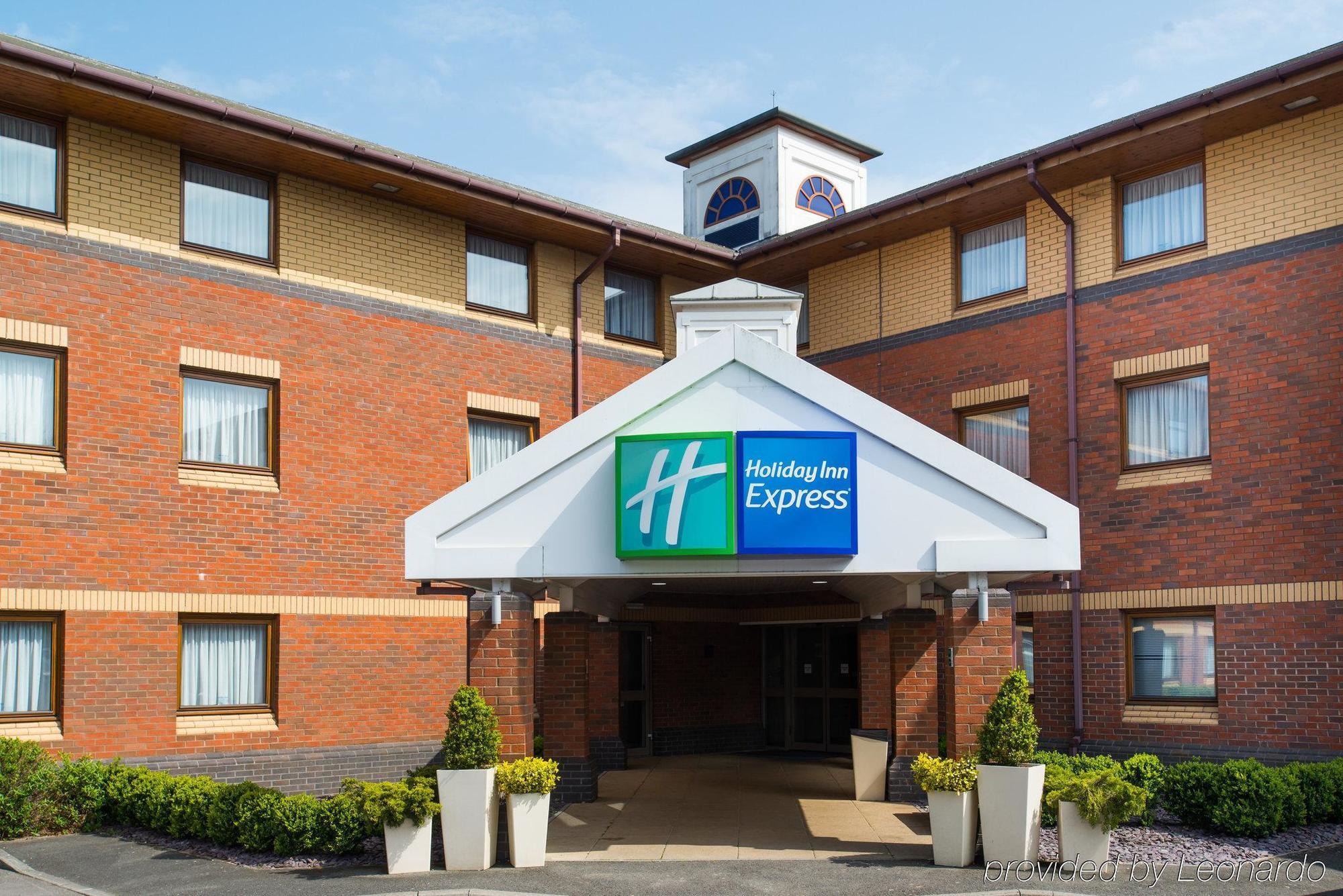 Holiday Inn Express Exeter East, An Ihg Hotel Exterior photo